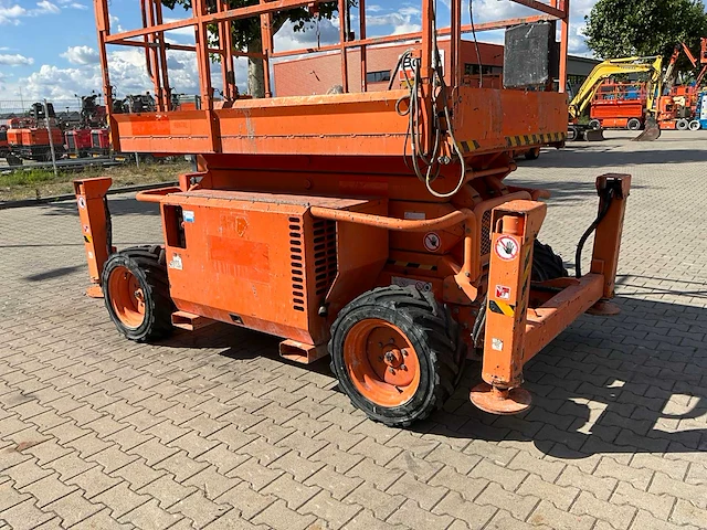 2015 skyjack sj 6832 rt hoogwerker 4x4 - afbeelding 8 van  33