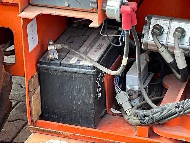 2015 skyjack sj 6832 rt hoogwerker 4x4 - afbeelding 19 van  33