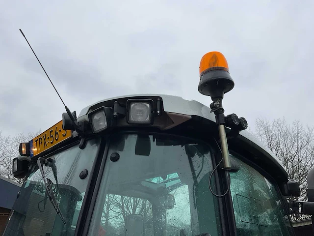 2015 steyr 4075 kompact vierwielaangedreven landbouwtractor met ransomes kooimaaier. - afbeelding 15 van  57