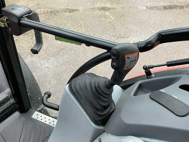 2015 steyr 4075 kompact vierwielaangedreven landbouwtractor met ransomes kooimaaier. - afbeelding 19 van  57
