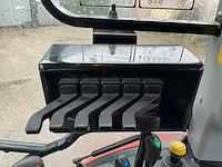 2015 steyr 4075 kompact vierwielaangedreven landbouwtractor met ransomes kooimaaier. - afbeelding 21 van  57