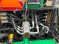 2015 steyr 4075 kompact vierwielaangedreven landbouwtractor met ransomes kooimaaier. - afbeelding 43 van  57