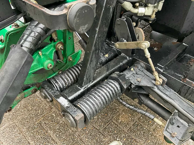 2015 steyr 4075 kompact vierwielaangedreven landbouwtractor met ransomes kooimaaier. - afbeelding 46 van  57