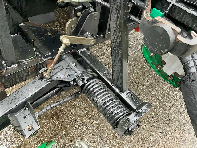 2015 steyr 4075 kompact vierwielaangedreven landbouwtractor met ransomes kooimaaier. - afbeelding 47 van  57