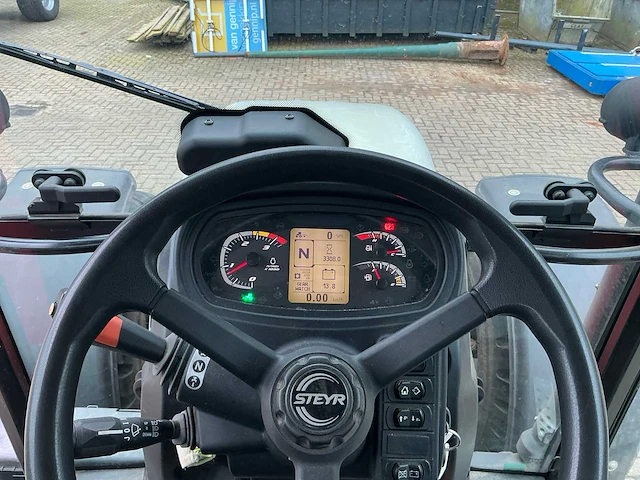 2015 steyr 4095 multi vierwielaangedreven landbouwtractor - afbeelding 19 van  28