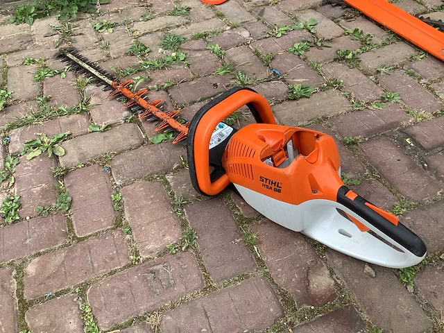 2015 stihl hsa86 heggenschaar - afbeelding 3 van  4