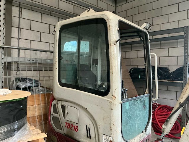 2015 takeuchi tb216 minigraafmachine - afbeelding 13 van  19