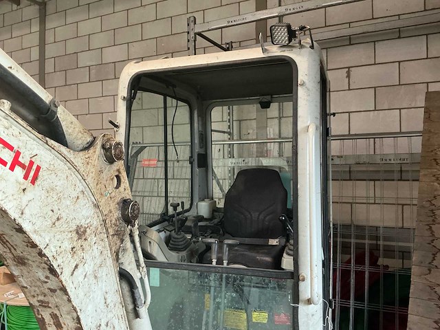 2015 takeuchi tb216 minigraafmachine - afbeelding 15 van  19