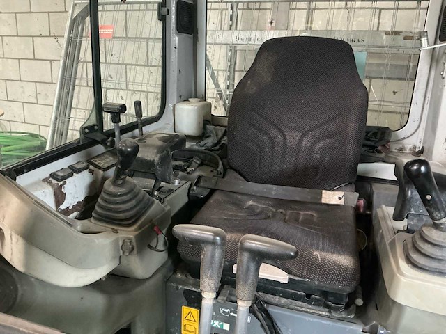 2015 takeuchi tb216 minigraafmachine - afbeelding 19 van  19