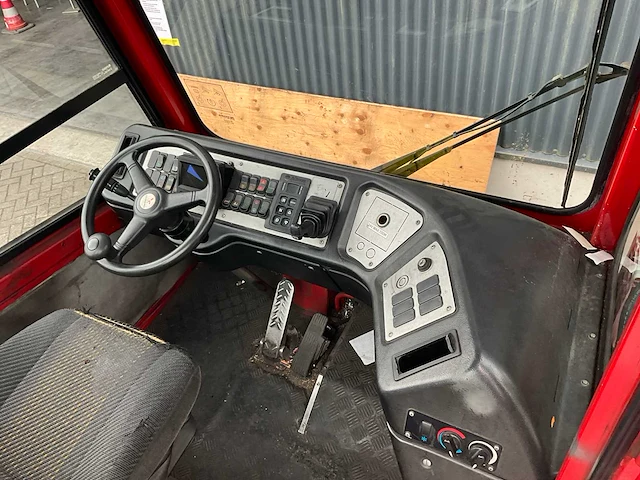 2015 terberg yt182 terminal trekker - afbeelding 6 van  29