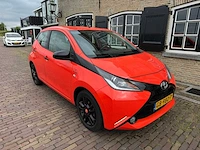 2015 toyota aygo 1.0 vvt-i x-cite sport gb-980-p - afbeelding 12 van  19