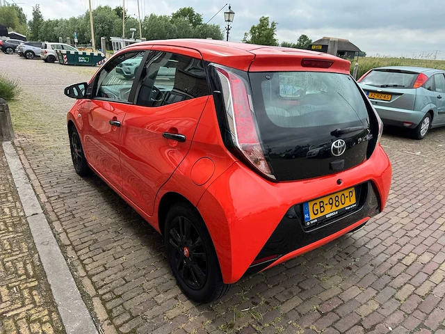 2015 toyota aygo 1.0 vvt-i x-cite sport gb-980-p - afbeelding 14 van  19