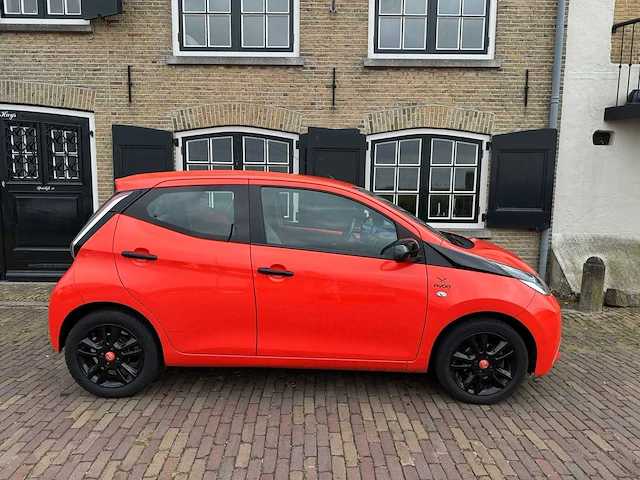 2015 toyota aygo 1.0 vvt-i x-cite sport gb-980-p - afbeelding 17 van  19