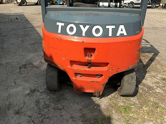 2015 toyota fr2510a vorkheftruck - afbeelding 44 van  46