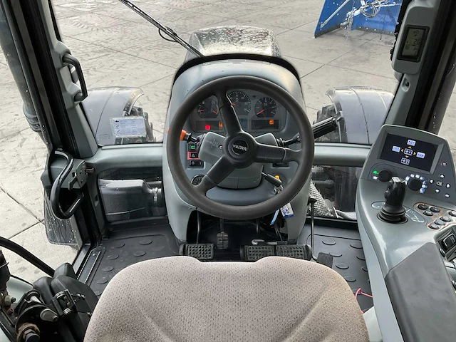 2015 valtra t163e direct vierwielaangedreven landbouwtractor - afbeelding 17 van  40
