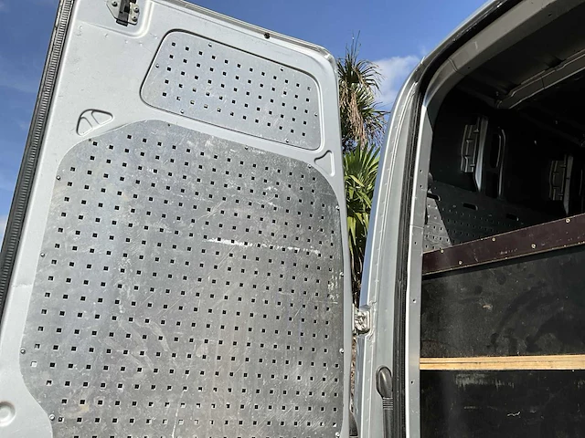 2015 volkswagen crafter 35 2.0 tdi l2h1 bedrijfswagen - afbeelding 25 van  36