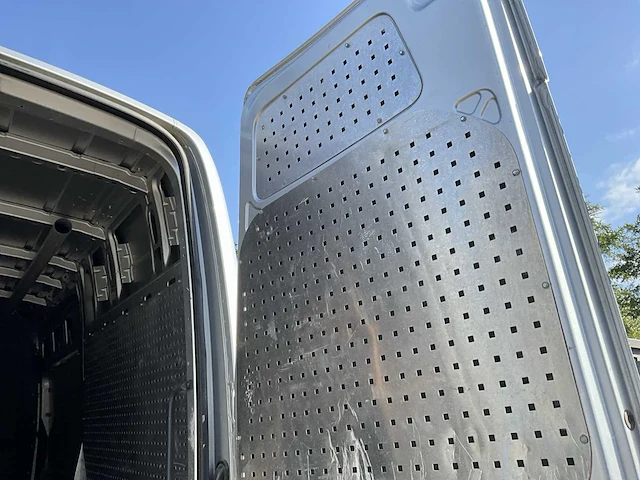 2015 volkswagen crafter 35 2.0 tdi l2h1 bedrijfswagen - afbeelding 26 van  36