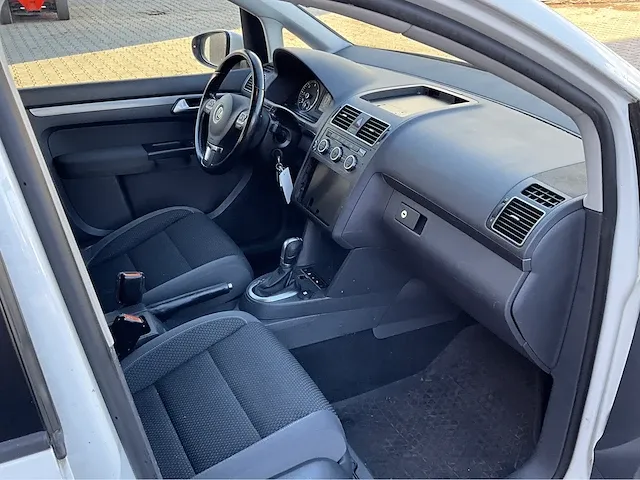 2015 volkswagen touran 2.0 tdi dsg personenauto - afbeelding 22 van  38