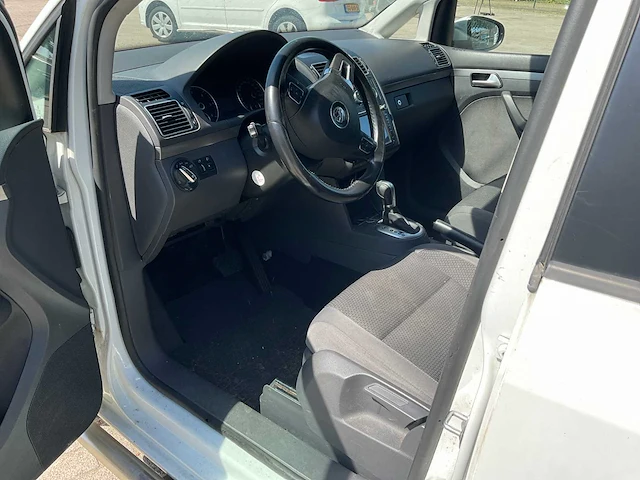 2015 volkswagen touran personenauto - afbeelding 13 van  15