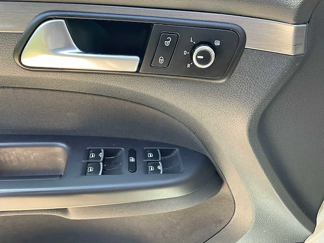 2015 volkswagen touran personenauto - afbeelding 14 van  15
