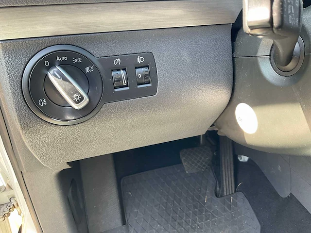 2015 volkswagen touran personenauto - afbeelding 15 van  15