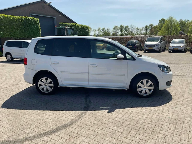 2015 volkswagen touran personenauto - afbeelding 12 van  16