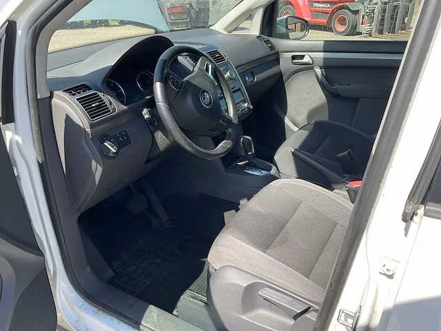 2015 volkswagen touran personenauto - afbeelding 16 van  16