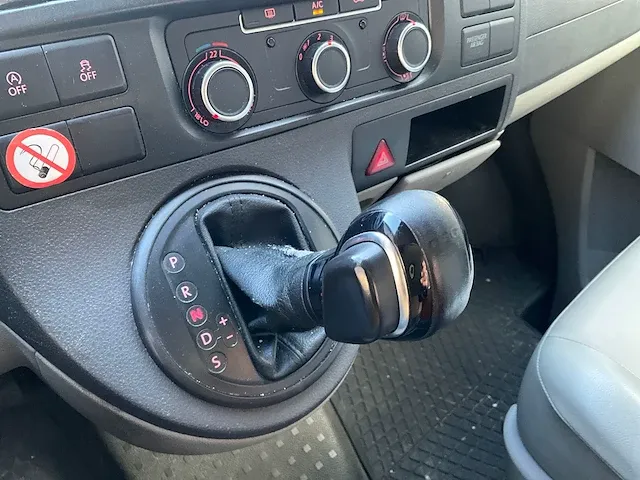 2015 volkswagen transporter 2.0 tdi dsg automatic 'sortimo inrichting' bedrijfswagen / servicebus - afbeelding 17 van  37