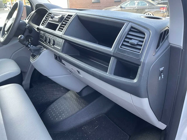 2015 volkswagen transporter kombi 2.0tdi h1 personenauto - afbeelding 15 van  32