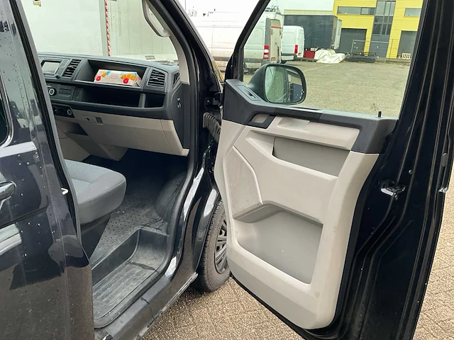 2015 volkswagen transporter kombi tdi bedrijfswagen - afbeelding 6 van  28