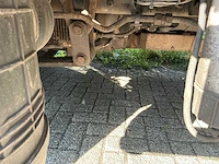 2015 volvo 250 vrachtwagen met gesloten opbouw - afbeelding 19 van  98
