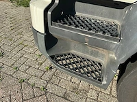 2015 volvo 250 vrachtwagen met gesloten opbouw - afbeelding 24 van  98