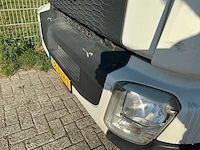 2015 volvo 250 vrachtwagen met gesloten opbouw - afbeelding 32 van  98