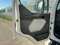 2015 volvo 250 vrachtwagen met gesloten opbouw - afbeelding 57 van  98