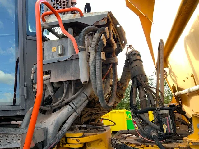 2015 volvo a30g dumper - afbeelding 16 van  55