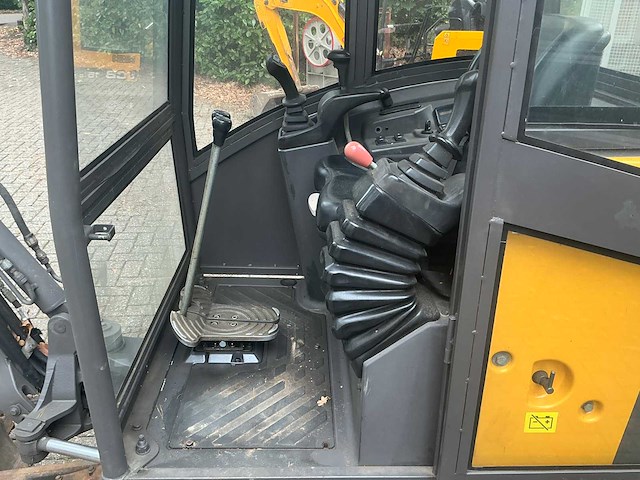 2015 volvo ec-18d minigraafmachine - afbeelding 25 van  26