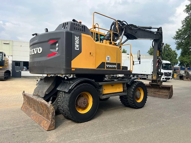 2015 volvo ew160e banden graafmachine - afbeelding 11 van  17