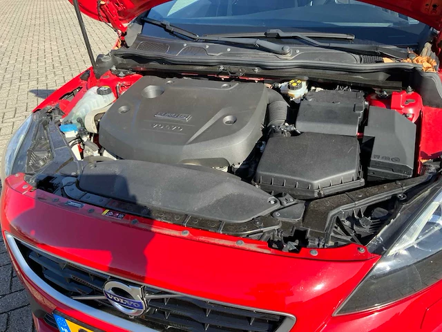 2015 volvo v40 2.0 d2 r-design business personenauto - afbeelding 13 van  21
