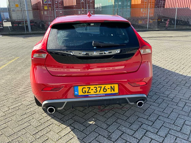 2015 volvo v40 2.0 d2 r-design business personenauto - afbeelding 18 van  21