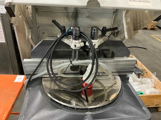 2015 wegoma tks420 aluminium cirkelzaagmachine - afbeelding 4 van  5