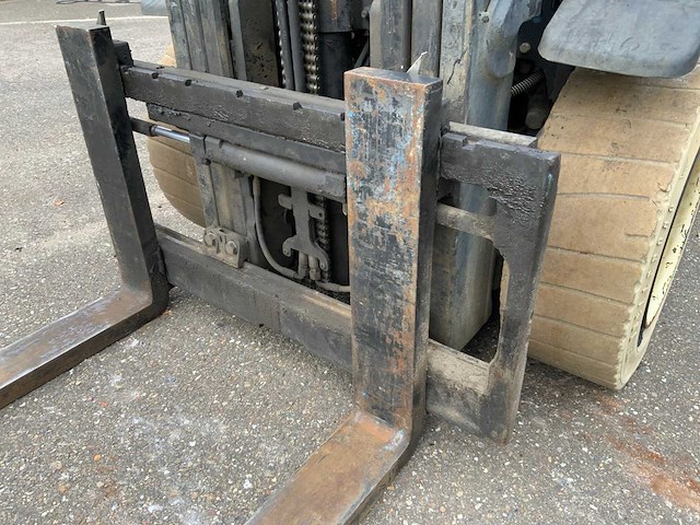 2015 yale glp35vx vorkheftruck - afbeelding 13 van  16