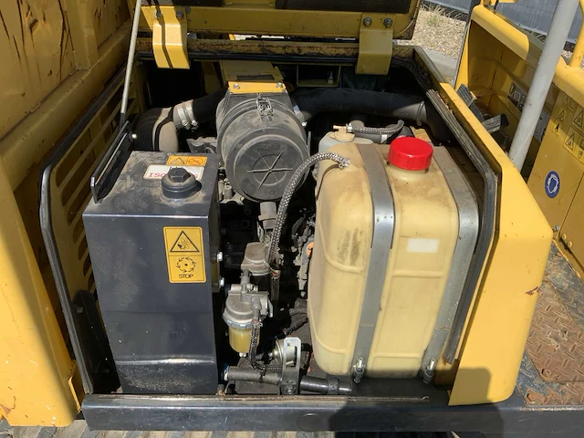 2015 yanmar c30r-2b rupsdumper - afbeelding 8 van  18