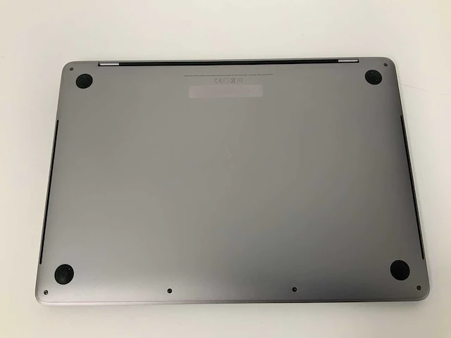 2016 - apple - 13-inch macbook pro mlh12n/a - laptop - afbeelding 4 van  4