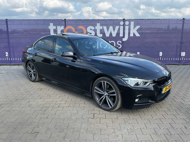 2016 - bmw 3-serie - 330e m sport - personenauto - afbeelding 12 van  23