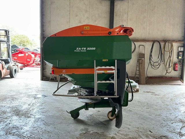 2016 amazone za-ts 3200 kunstmeststrooier - afbeelding 12 van  28