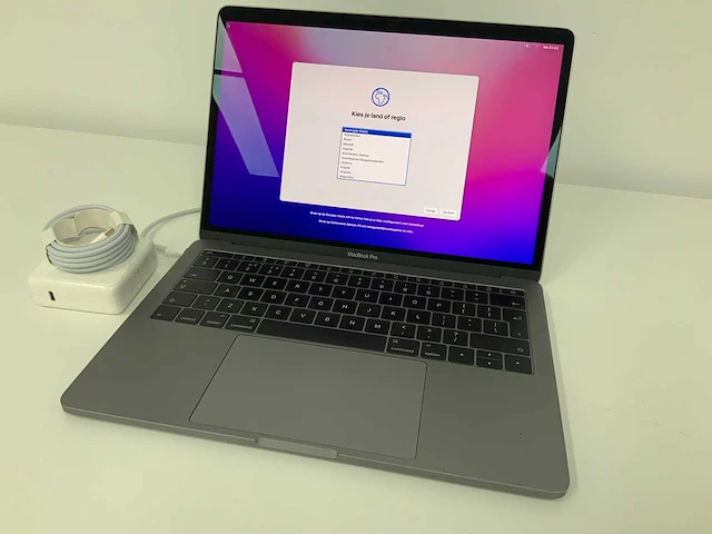 2016 apple 13-inch macbook pro mll42n/a laptop - afbeelding 1 van  6
