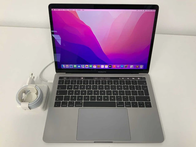 2016 apple a1706 13-inch macbook pro mlh12n/a laptop - afbeelding 2 van  5
