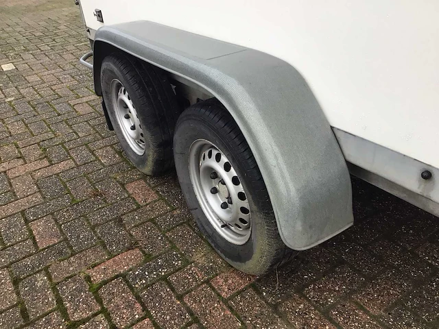 2016 atec agw o2-2 2000kg gesloten aanhangwagen - afbeelding 2 van  11