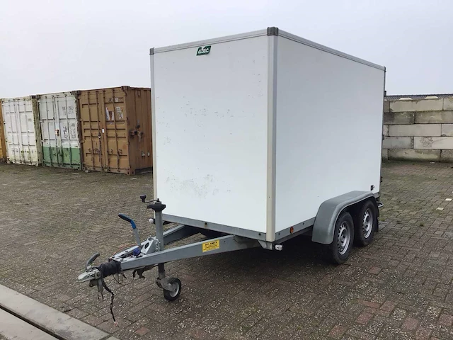 2016 atec agw o2-2 2000kg gesloten aanhangwagen - afbeelding 1 van  11