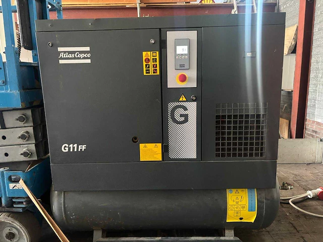 2016 atlas copco g11ff schroefcompressor - afbeelding 1 van  10